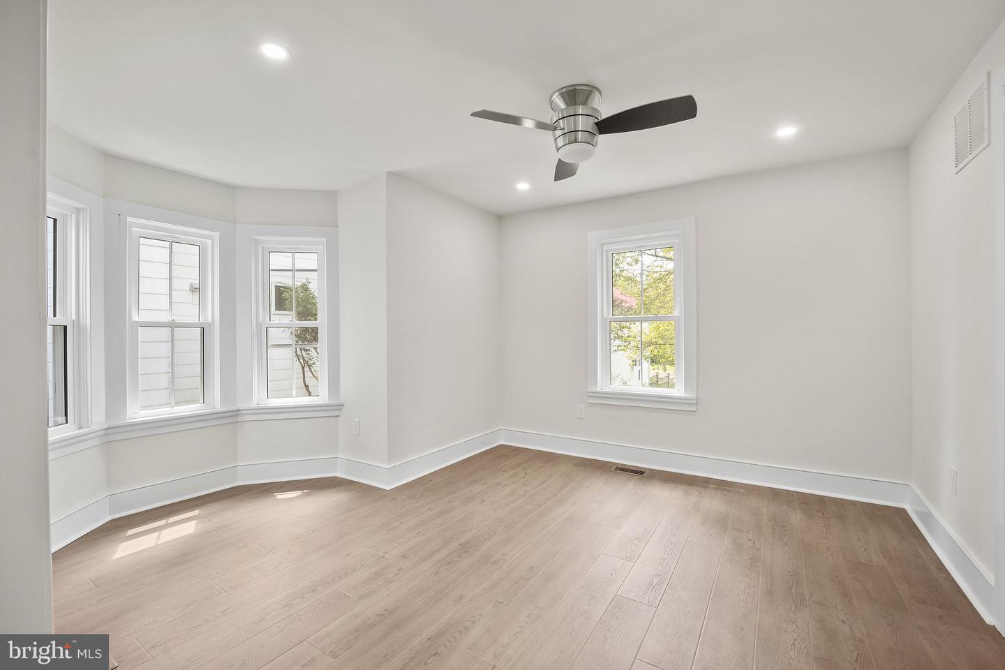 2090 Durham Rd Property Photo 13