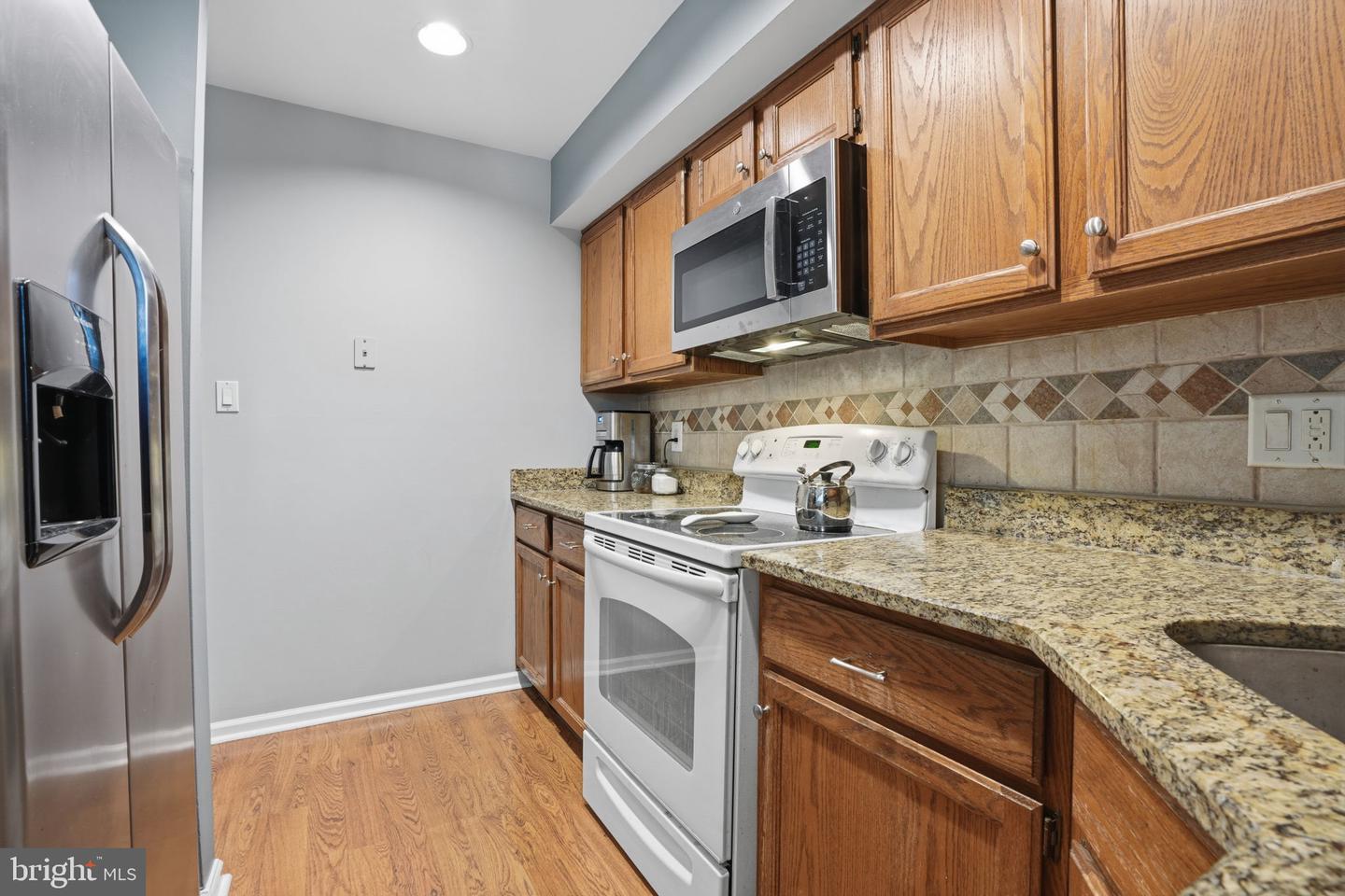 2303 Bennett Pl Property Photo 5