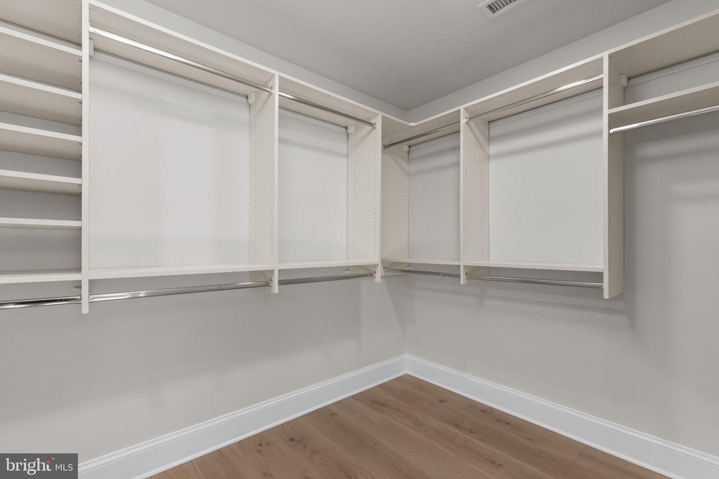102 Pickwick Dr Property Photo 63