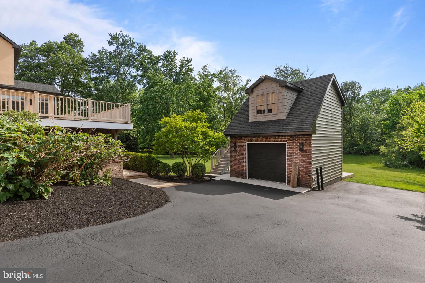 102 Pickwick Dr Property Photo 87