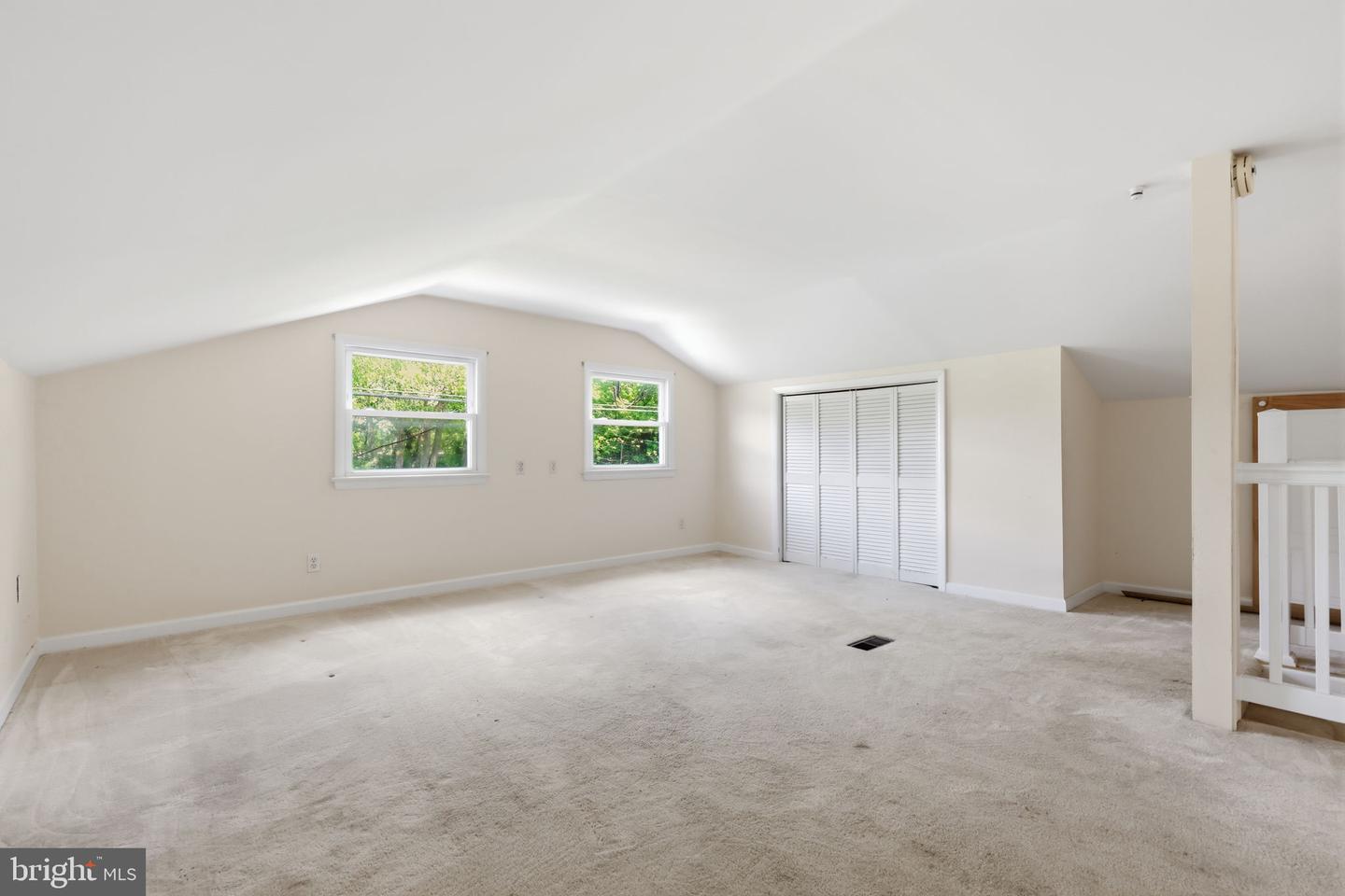 1696 Chestnut Ridge Rd Property Photo 24