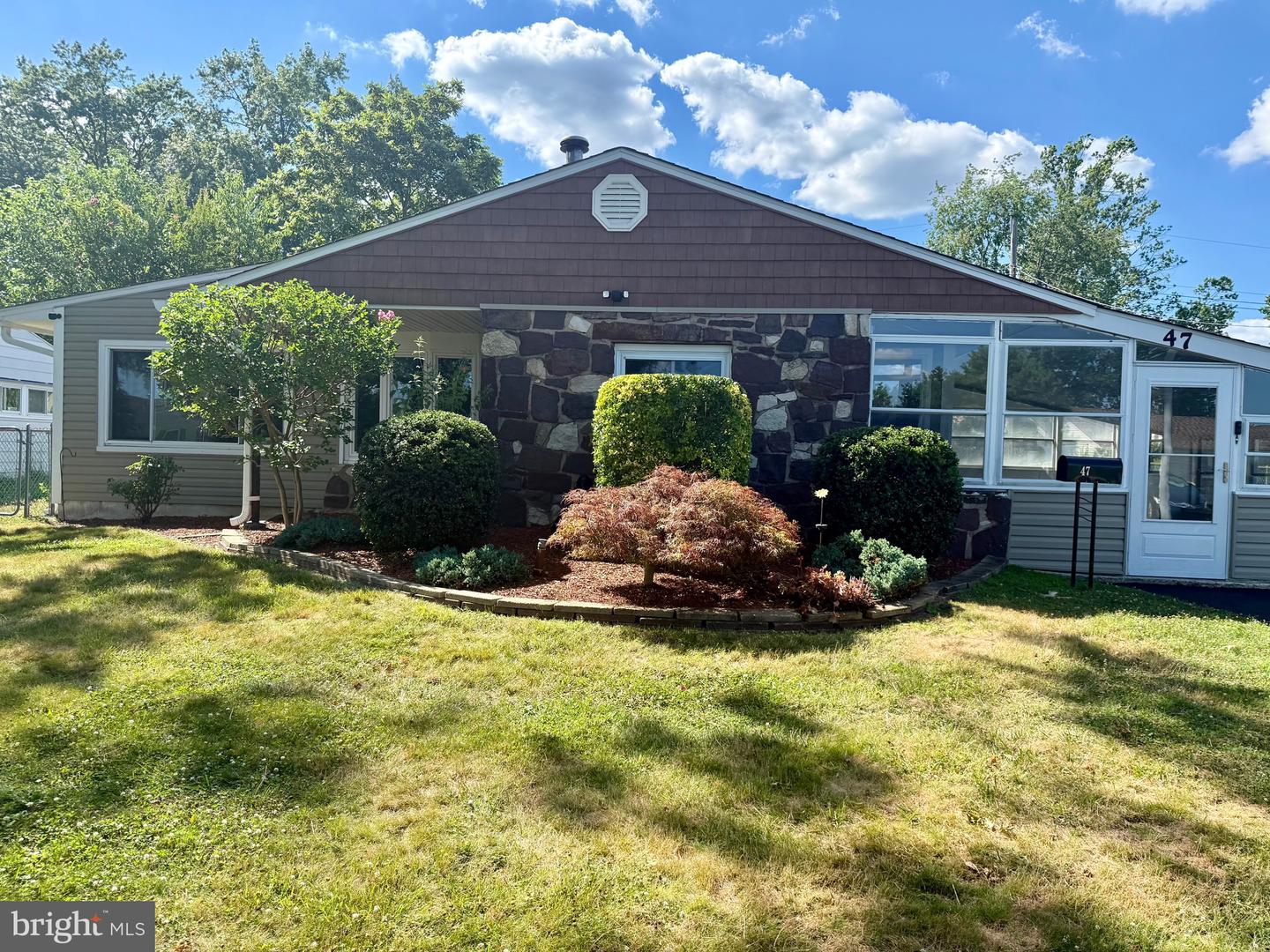47 Thornyapple Ln Property Photo 1