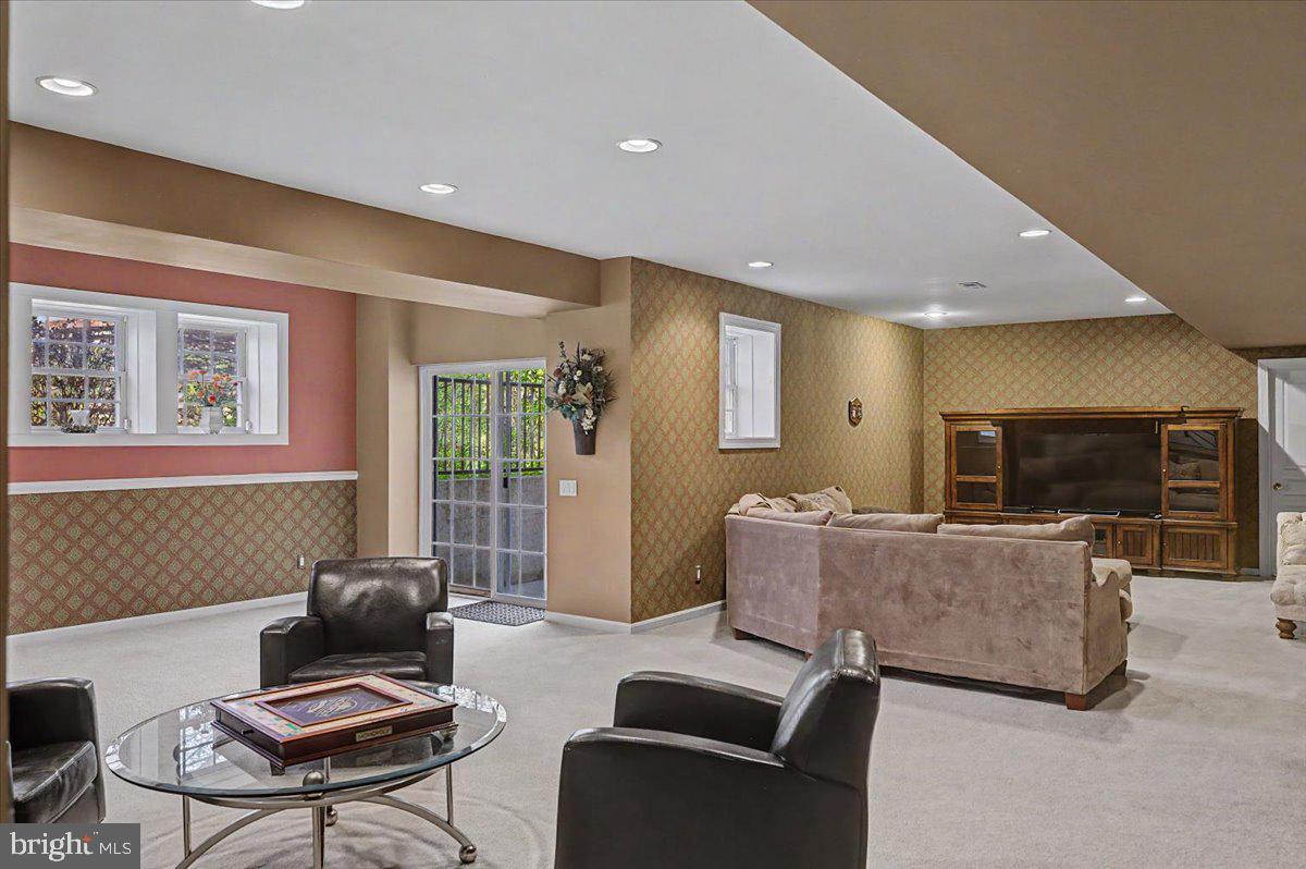 104 Meadowview Dr Property Photo 60