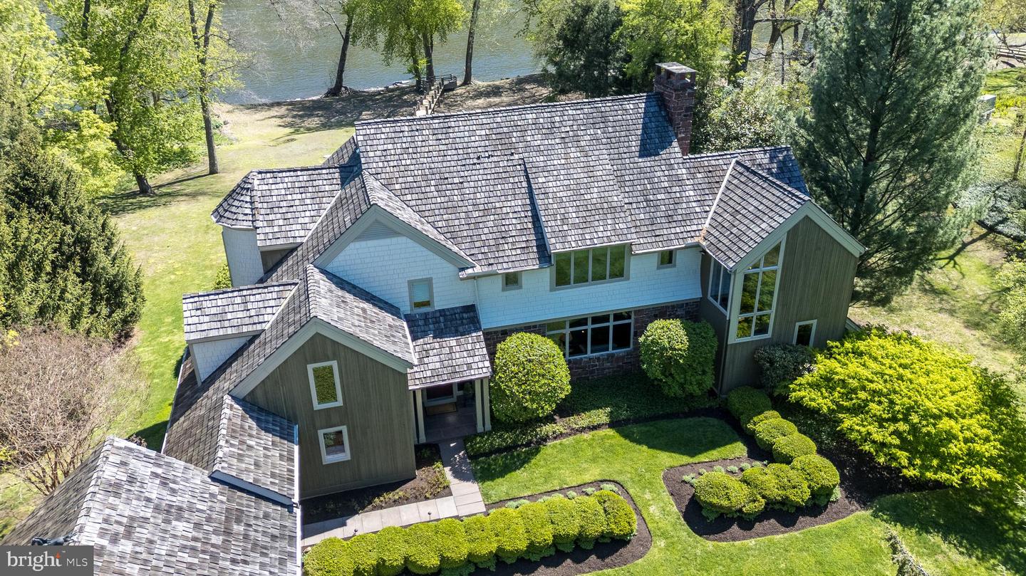 38 BRIDGE ONE LN