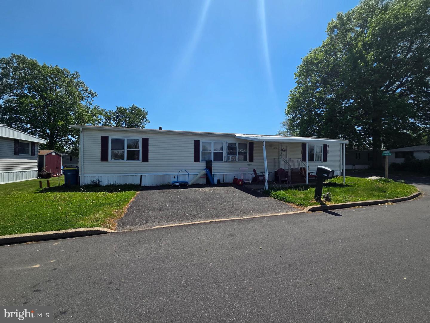 3072 Chandler Dr Property Photo 1