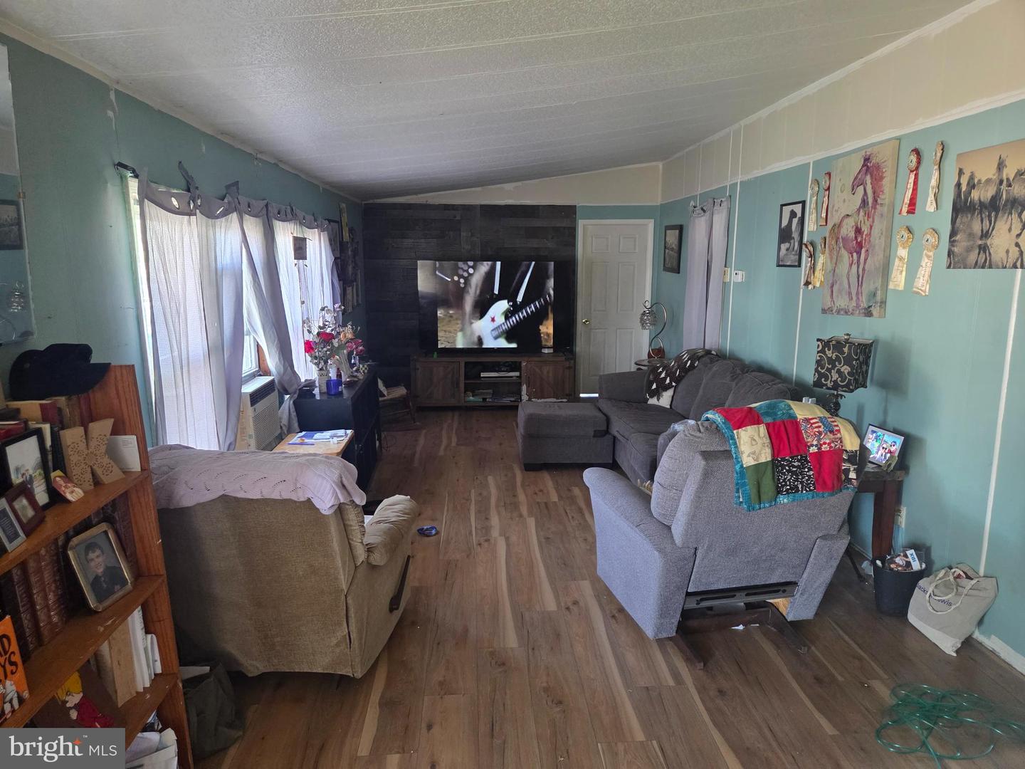 3072 Chandler Dr Property Photo 2