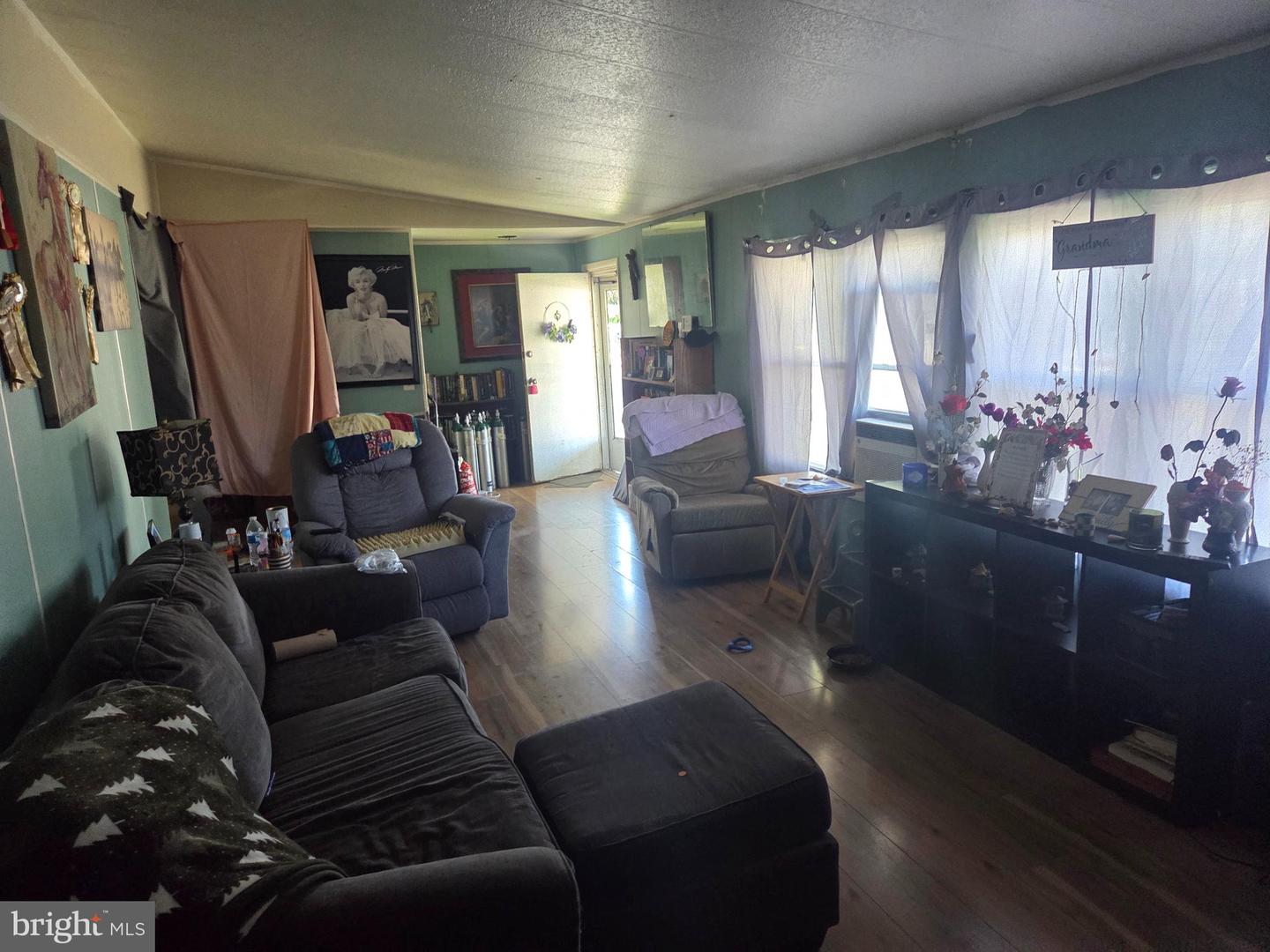 3072 Chandler Dr Property Photo 3