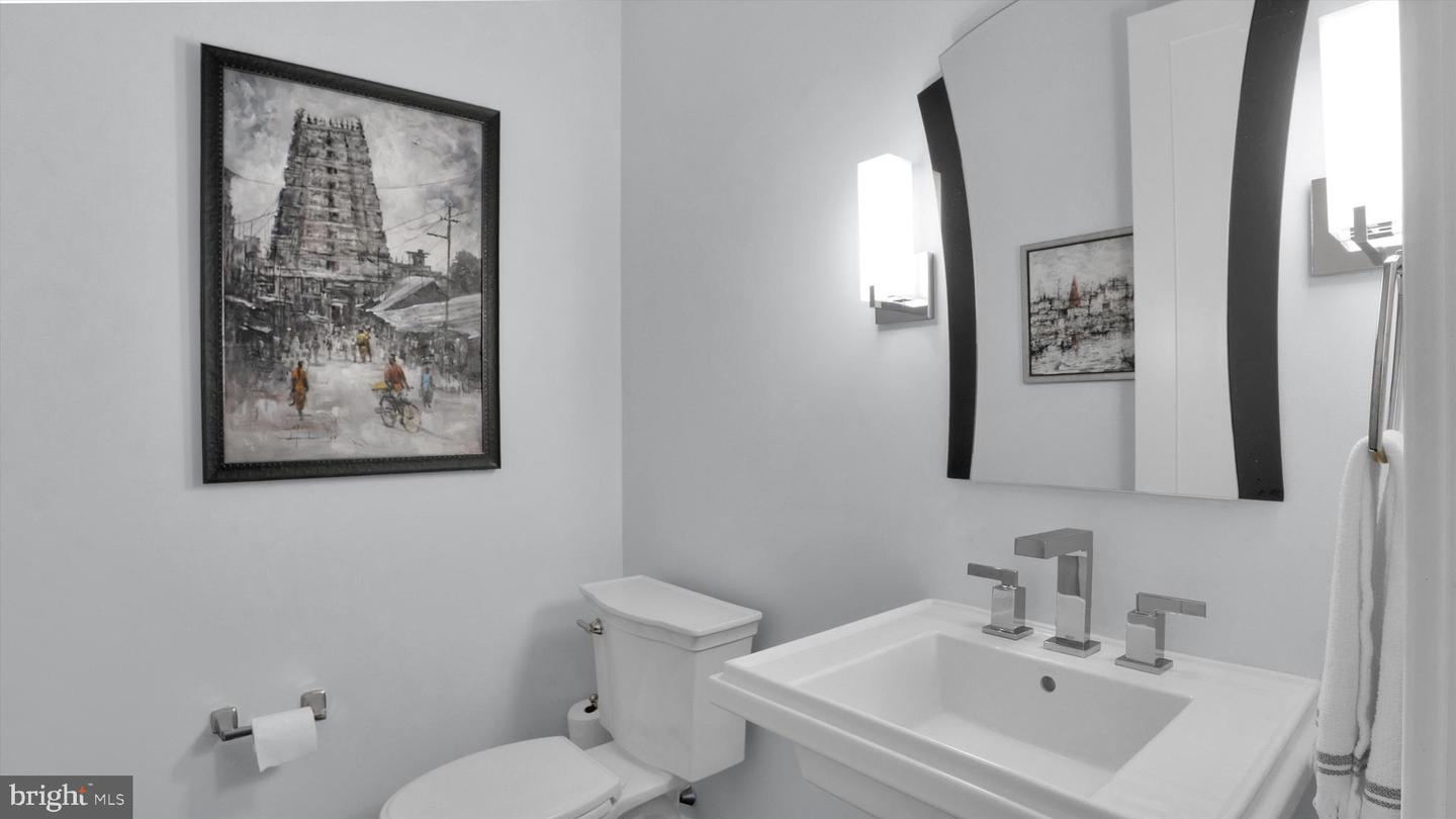 171 N Main St #unit 2 Property Photo 16
