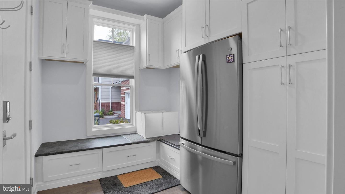 171 N Main St #unit 2 Property Photo 21