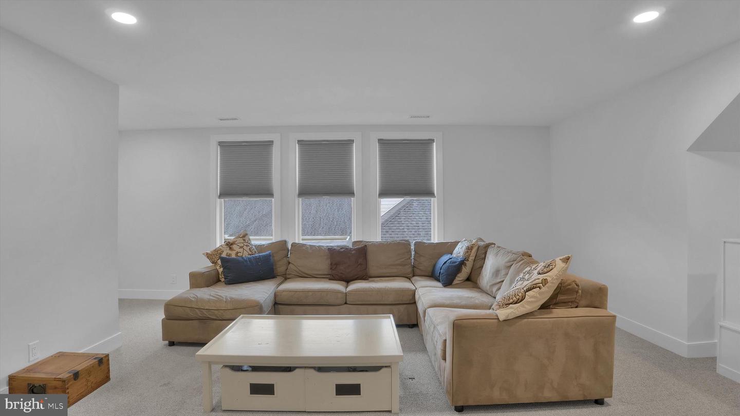 171 N Main St #unit 2 Property Photo 39
