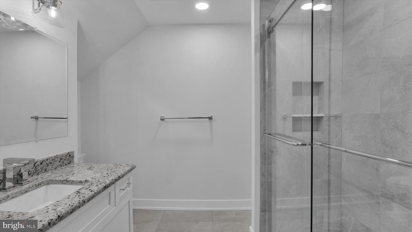 171 N Main St #unit 2 Property Photo 43
