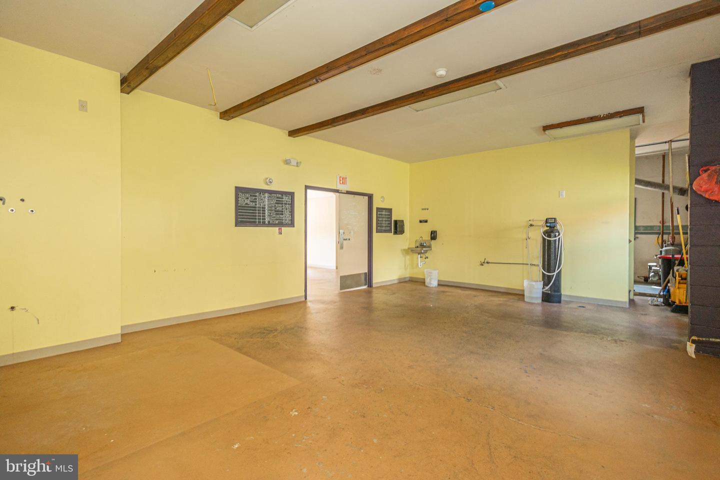 2537 Bogarts Tavern Rd Property Photo 14