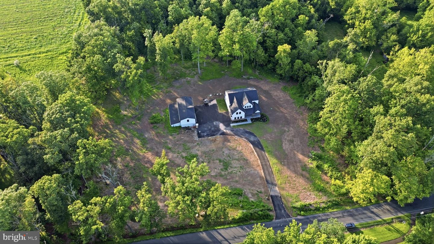 82 Scott Rd Property Photo 46