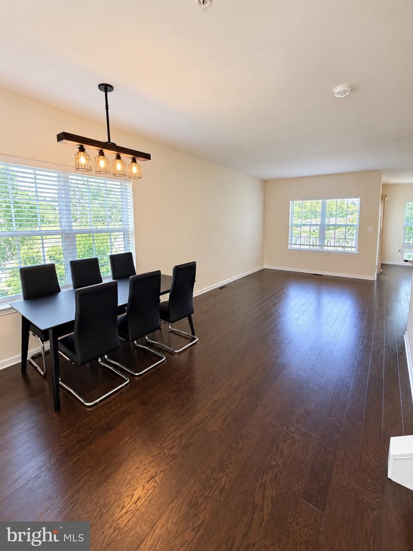 2313 Macis Cir Property Photo 6