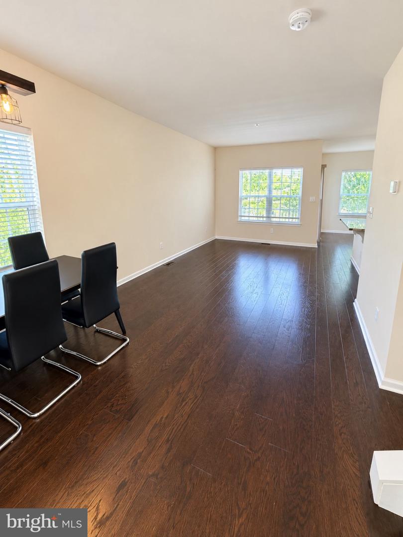 2313 Macis Cir Property Photo 7