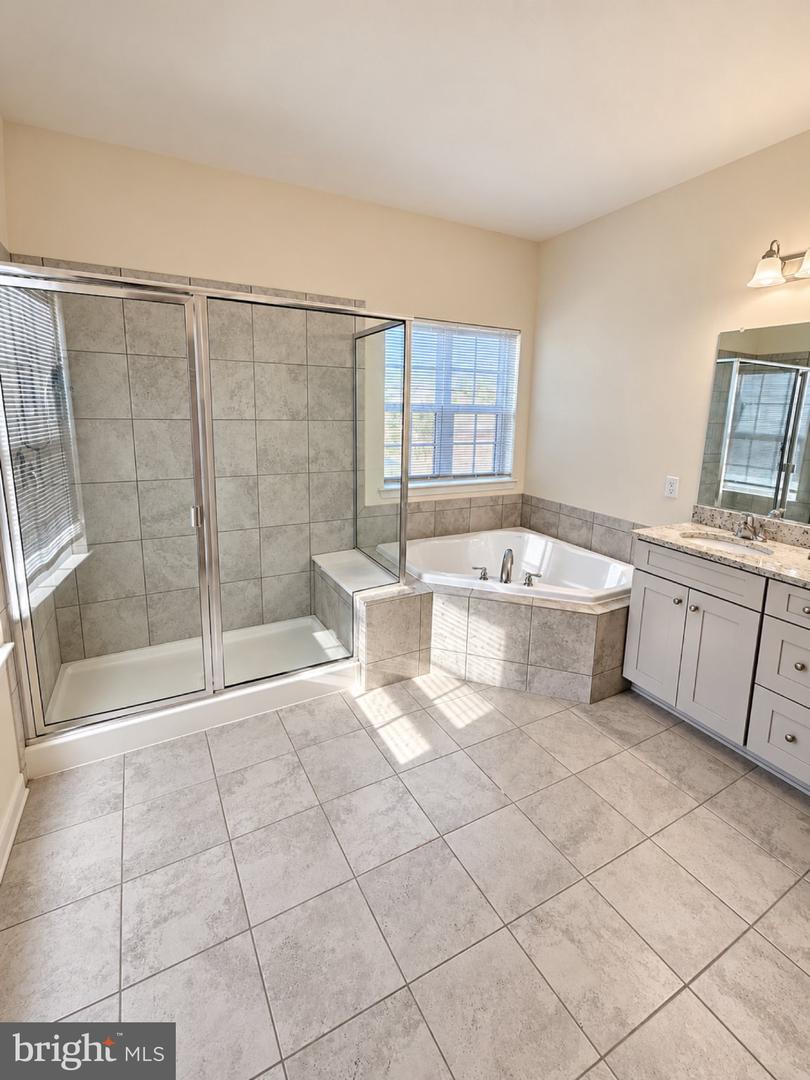 2313 Macis Cir Property Photo 18