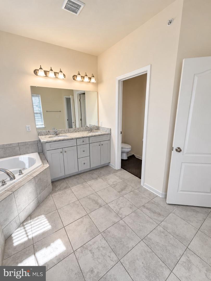 2313 Macis Cir Property Photo 20