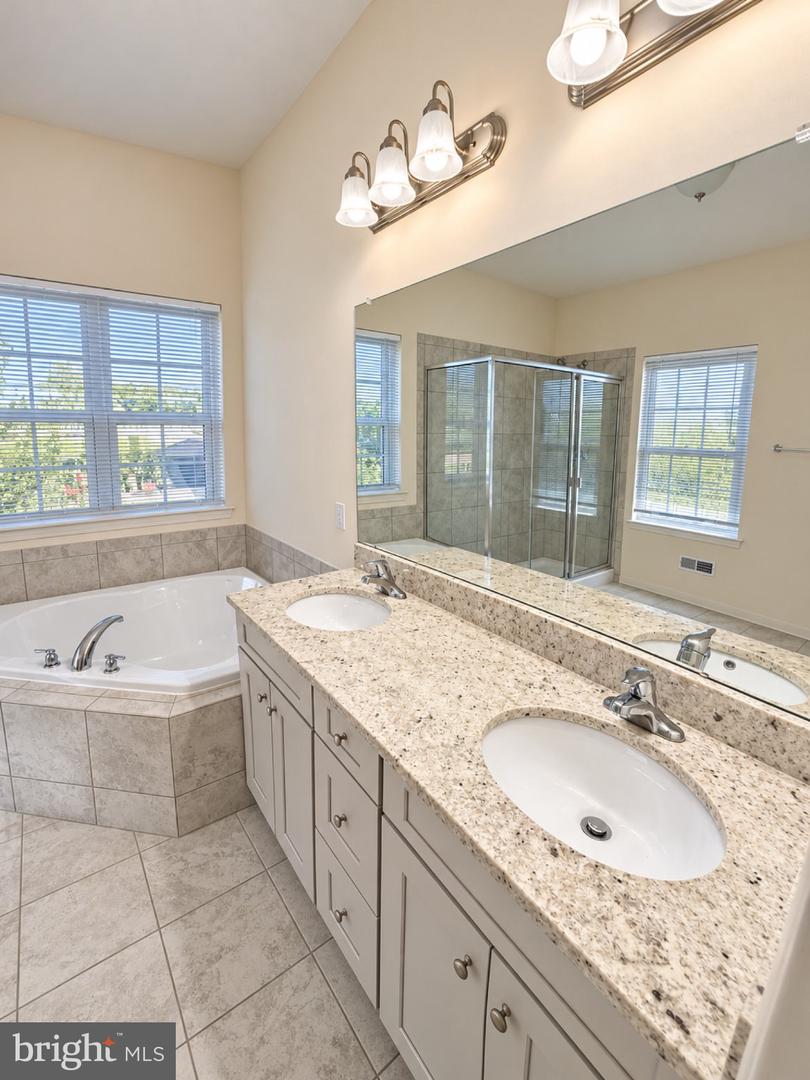 2313 Macis Cir Property Photo 22