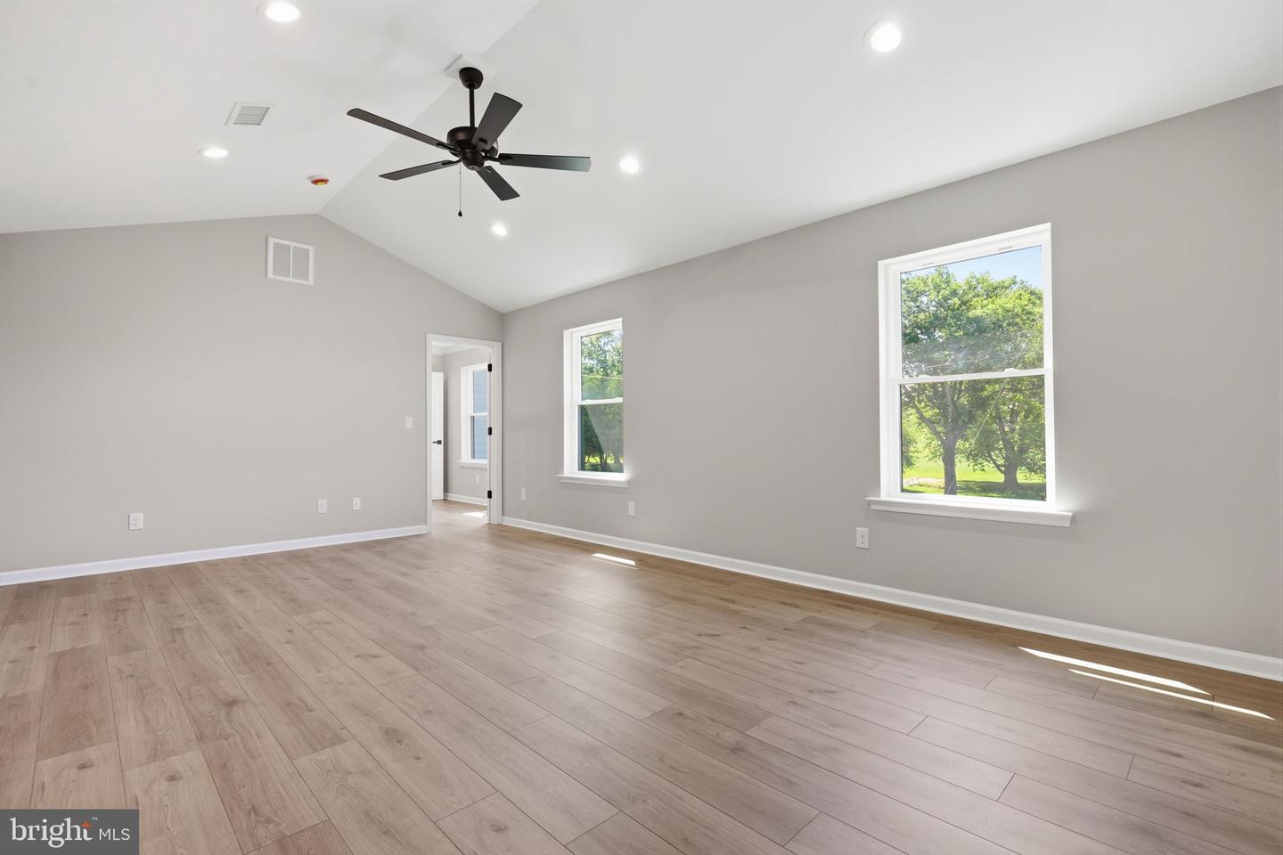 891 Reading Ave Property Photo 39