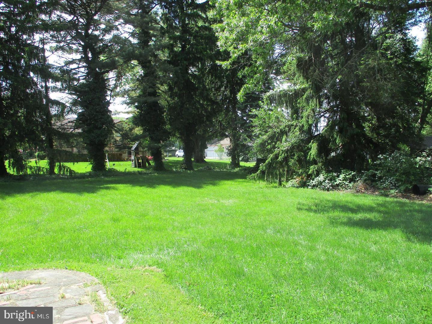 52 Paisley Rd Property Photo 2