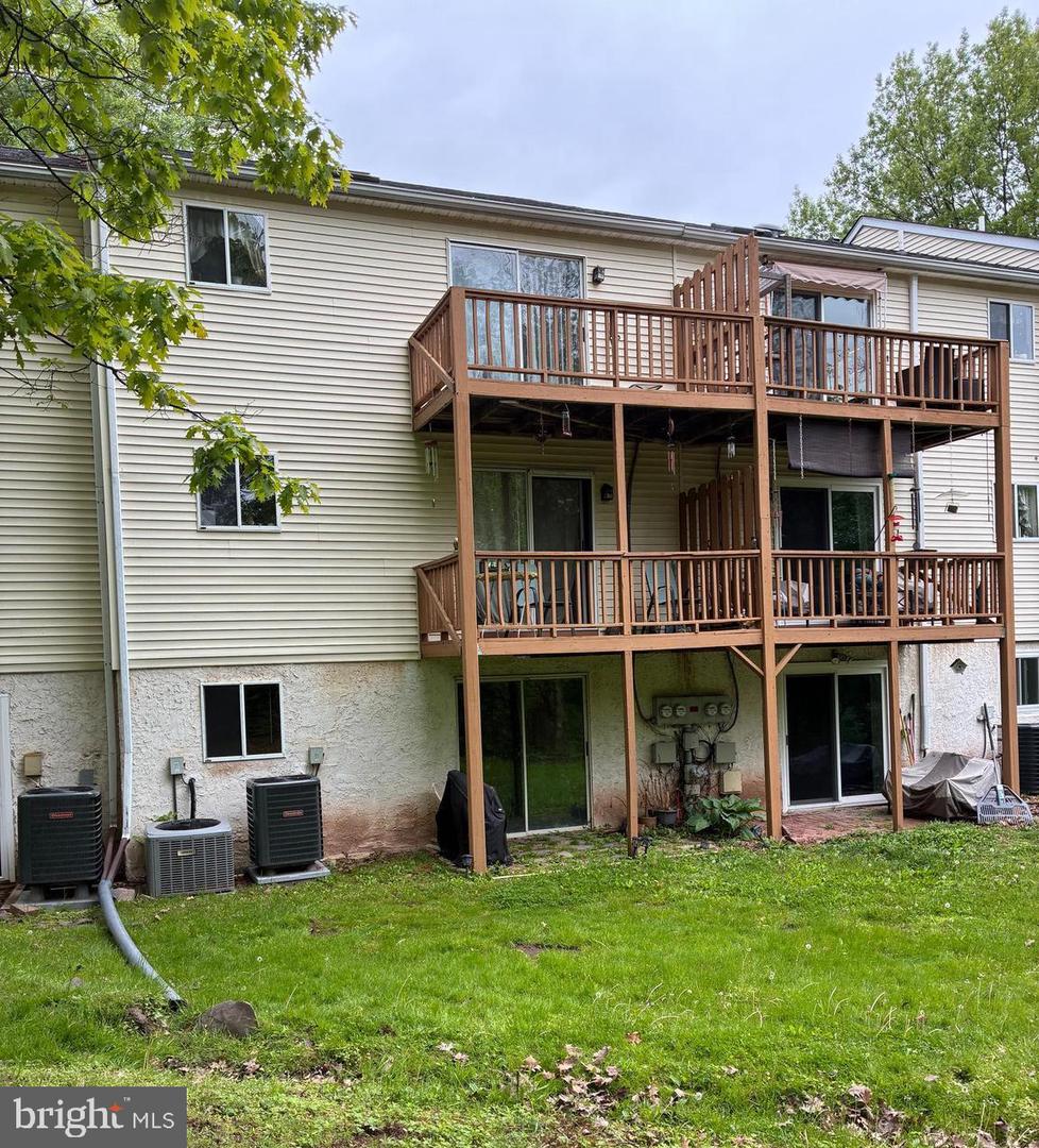 21-b Kittery Ct Property Photo 2
