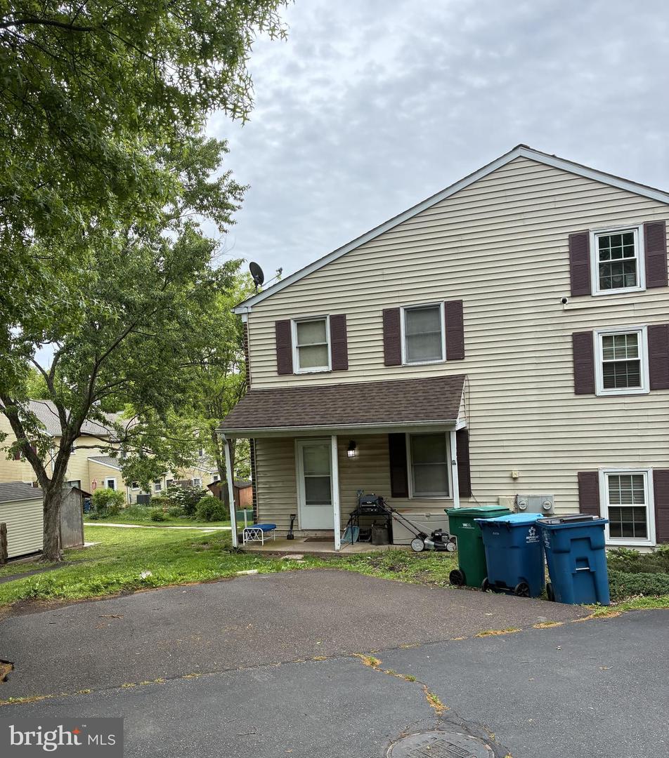 505 Hickory Ln Property Photo 1