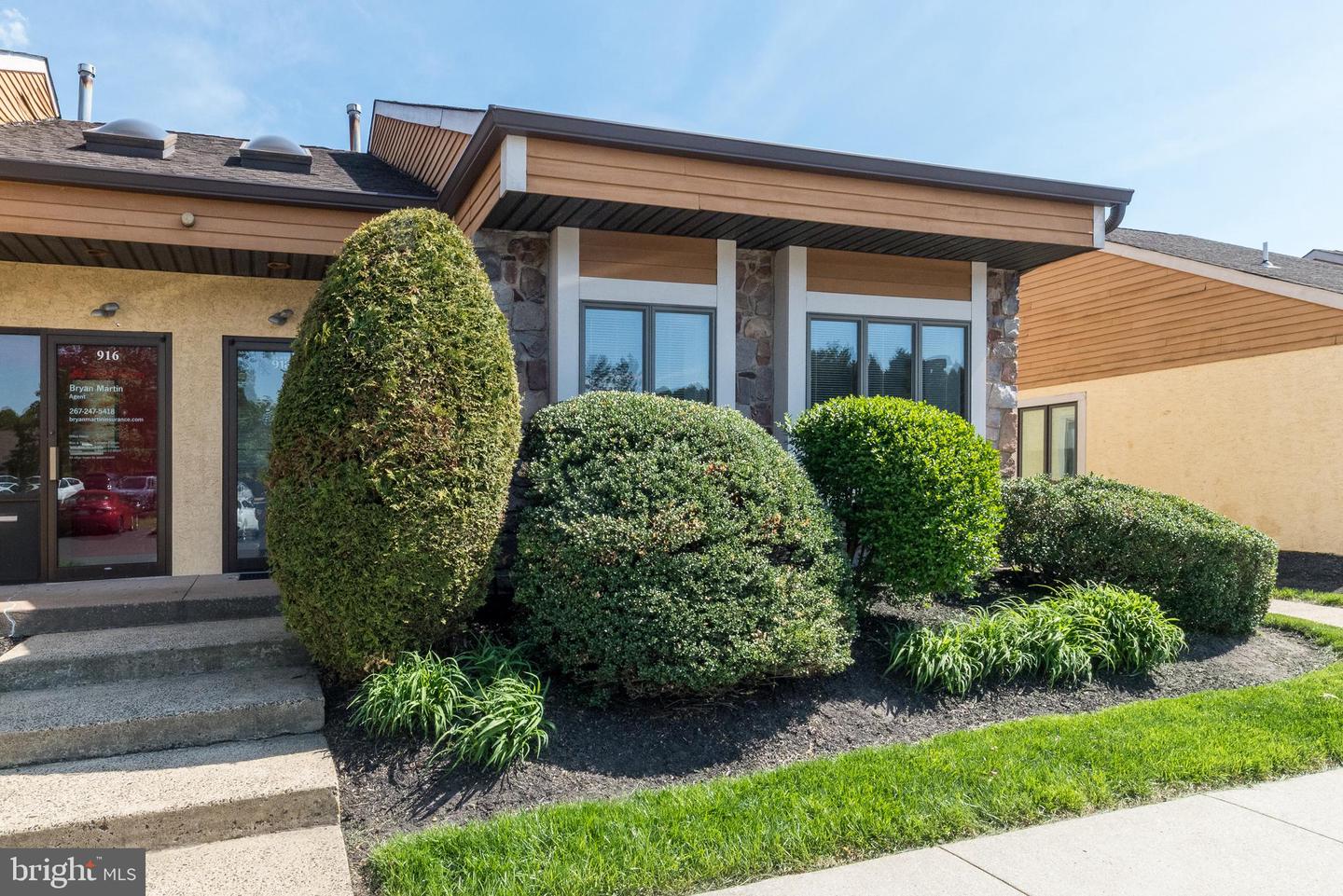910 Property Photo 64