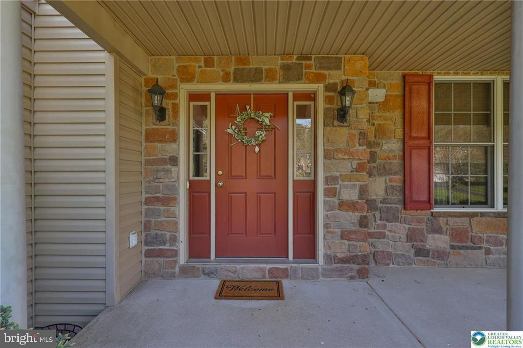 3595 Woodbyne Rd Property Photo 3