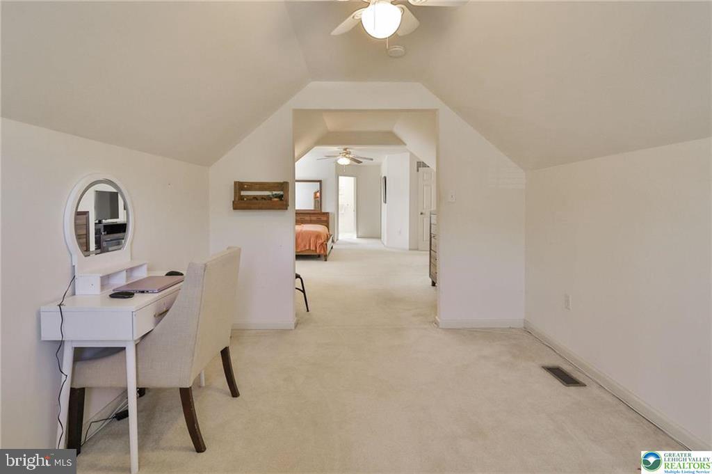 3595 Woodbyne Rd Property Photo 22