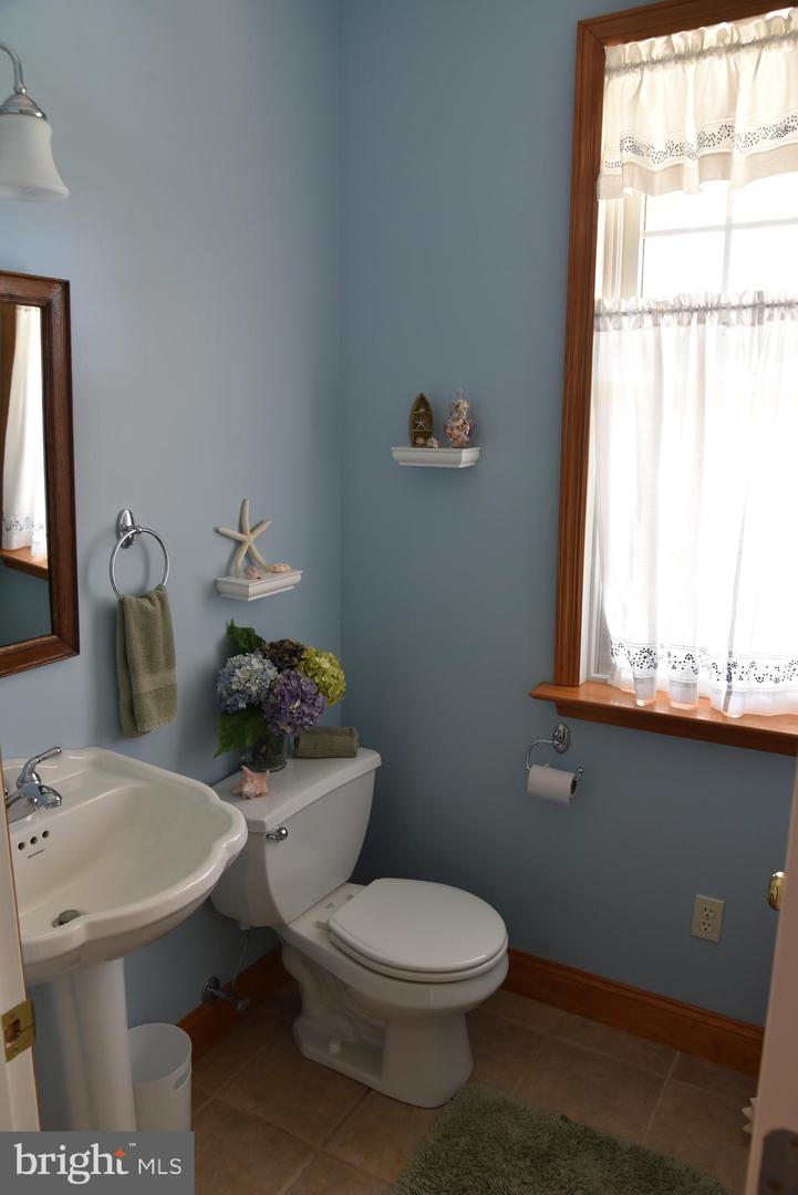 1084 Old School Rd Property Photo 59