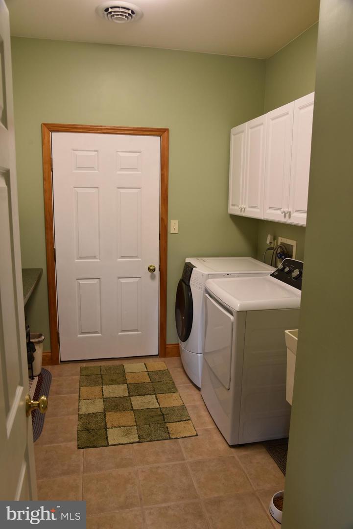 1084 Old School Rd Property Photo 63