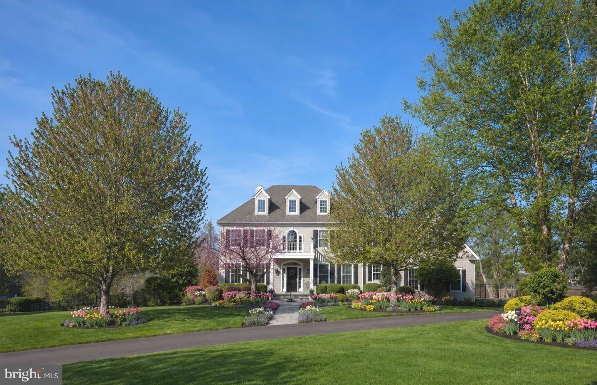 8 Eastburn Drive Property Photo 2