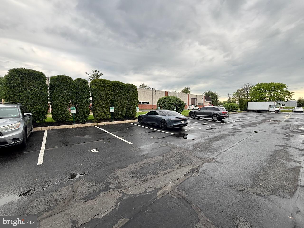 460-e Veit Rd Property Photo 3