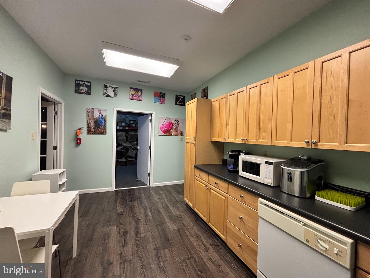 460-e Veit Rd Property Photo 16