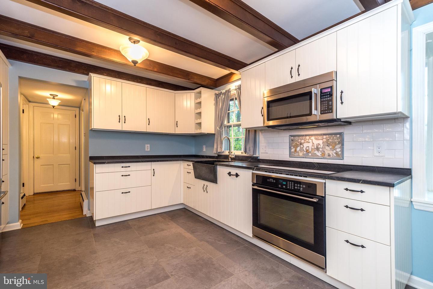 149 Tower Hill Rd Property Photo 19