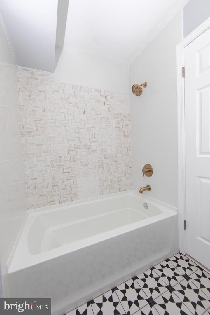 1408 Clark Ct Property Photo 37