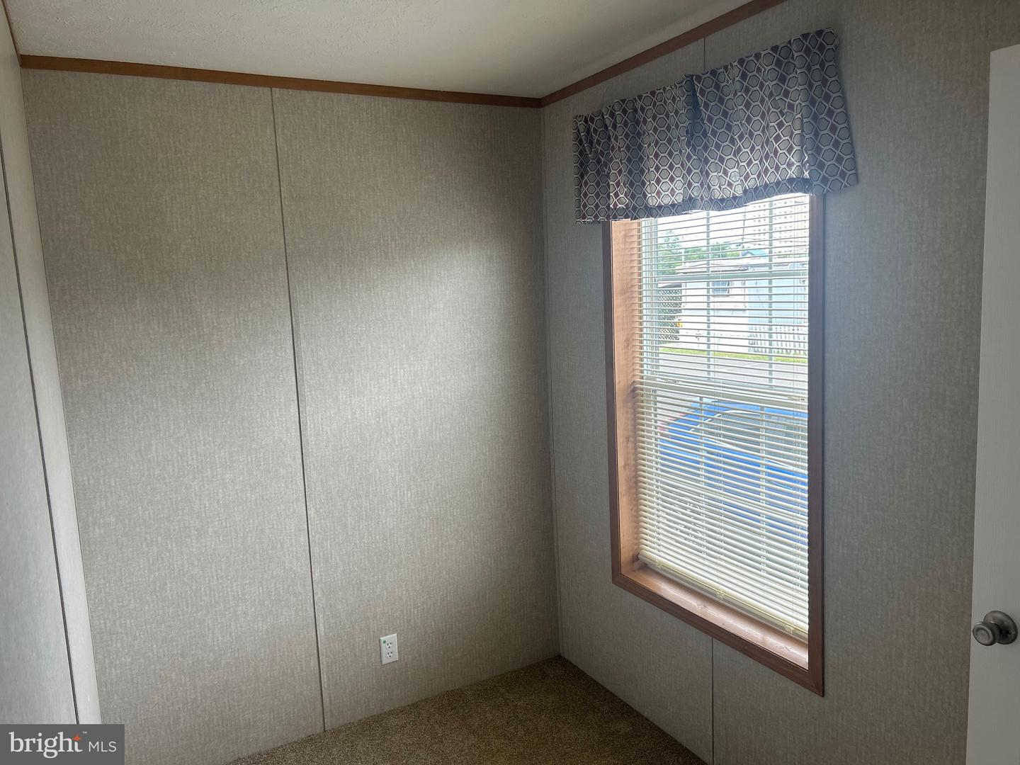 134 Lincoln Hwy #11 Property Photo 8