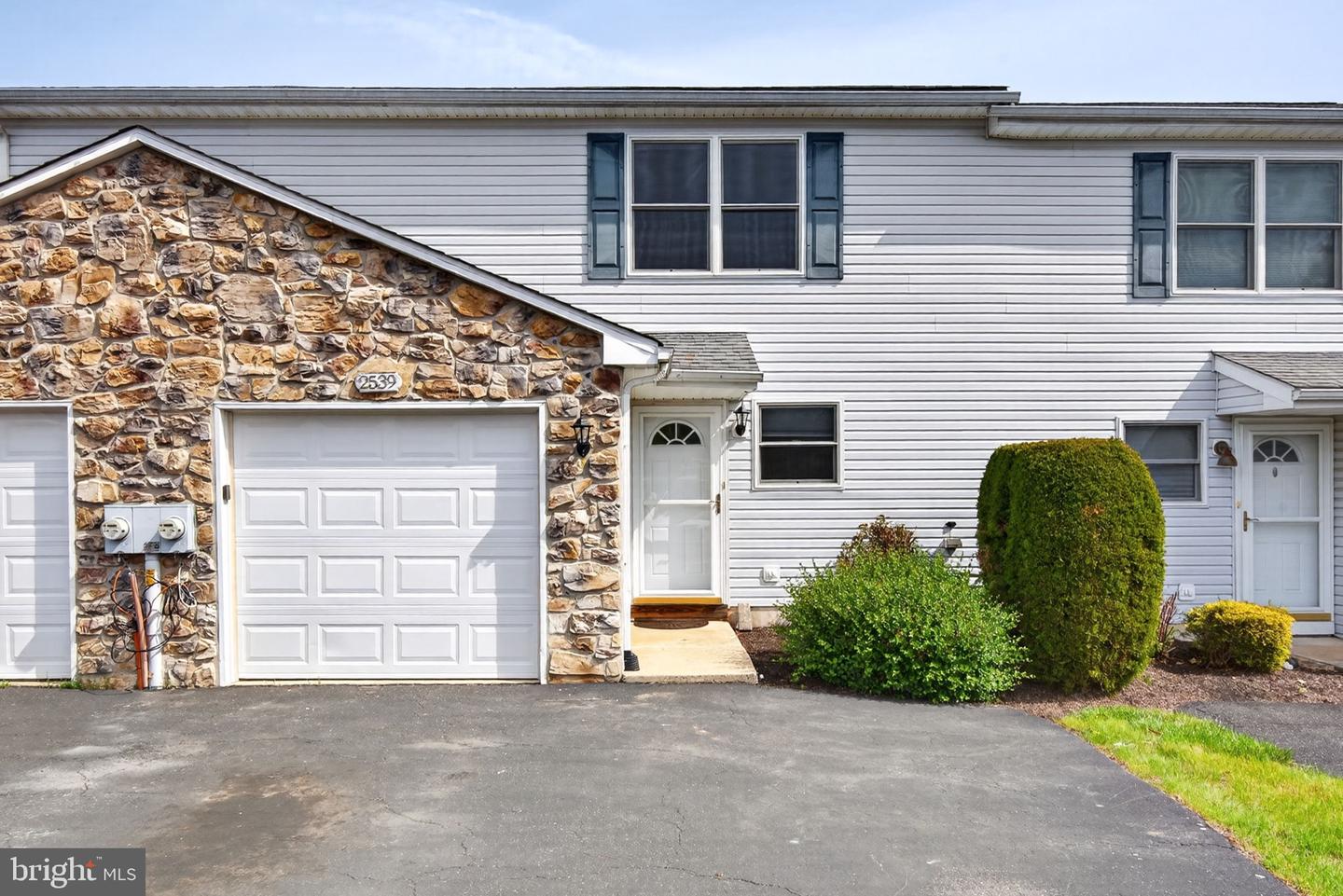 2539 SANIBEL CT