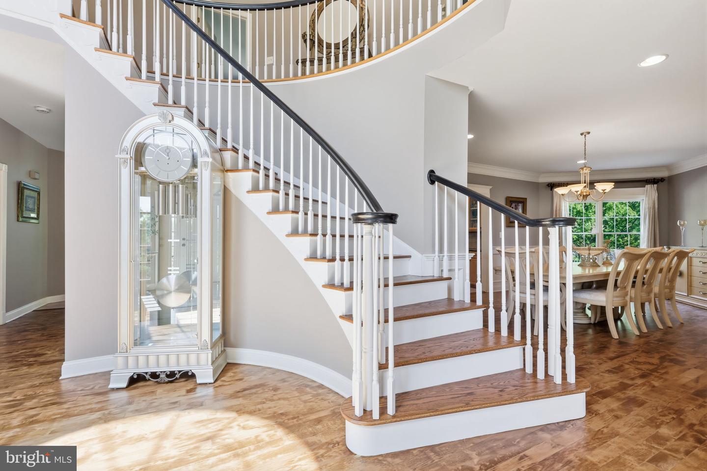 2 Rossiter Cir Property Photo 6