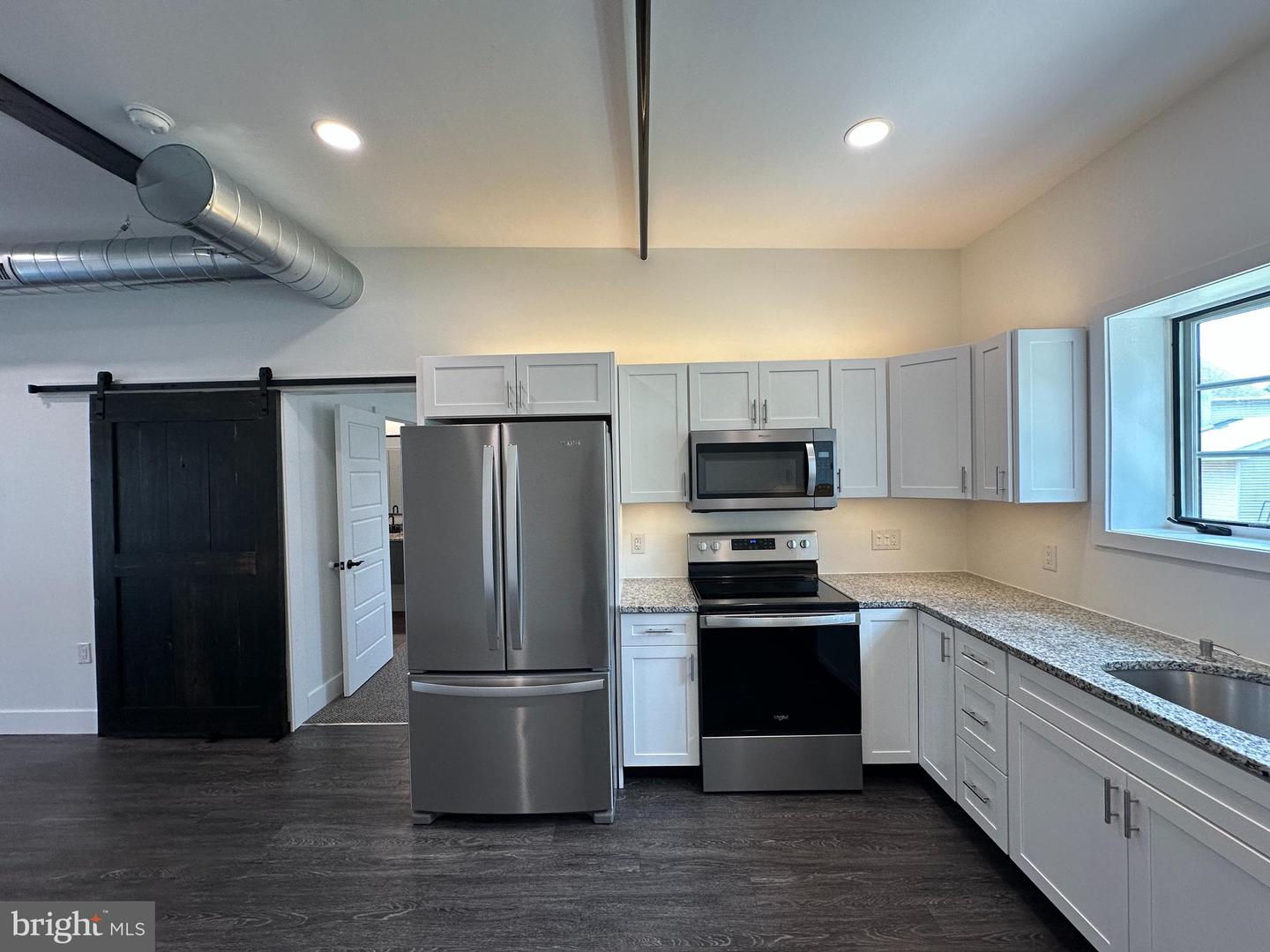 819 Blooming Glen Road #apt 6 Property Photo 4