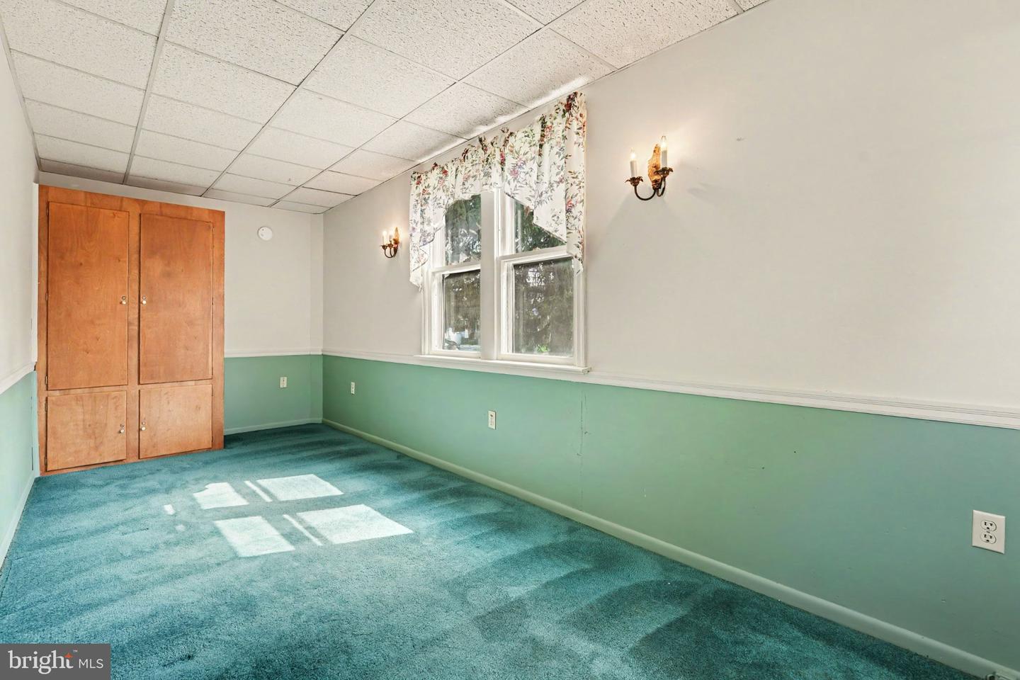 128 S Main St Property Photo 20