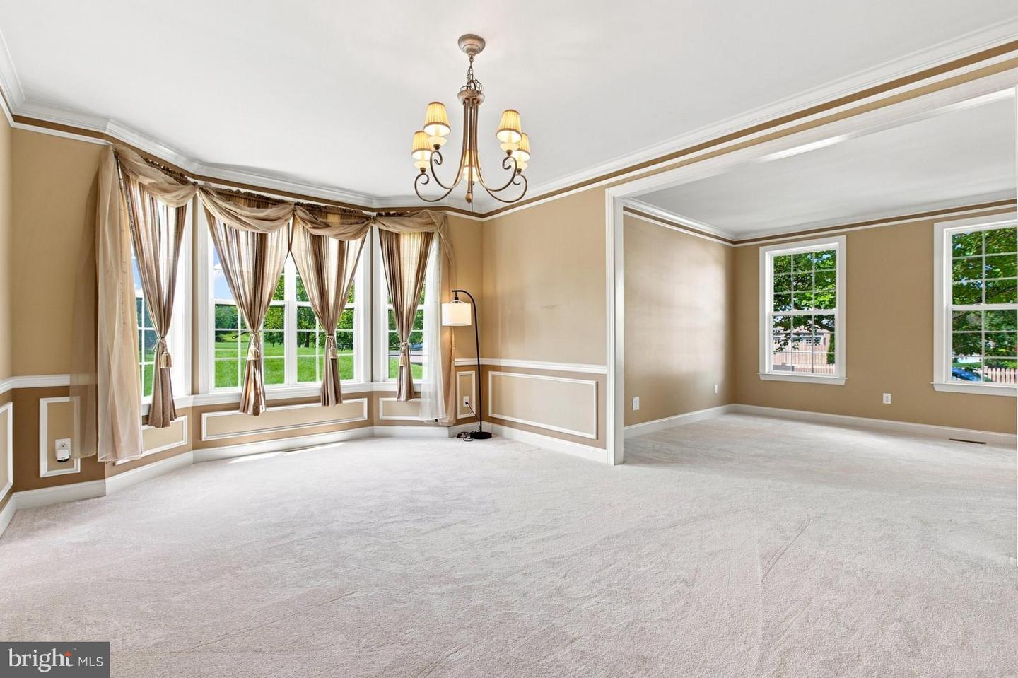4 Hartfeld Rd Property Photo 3