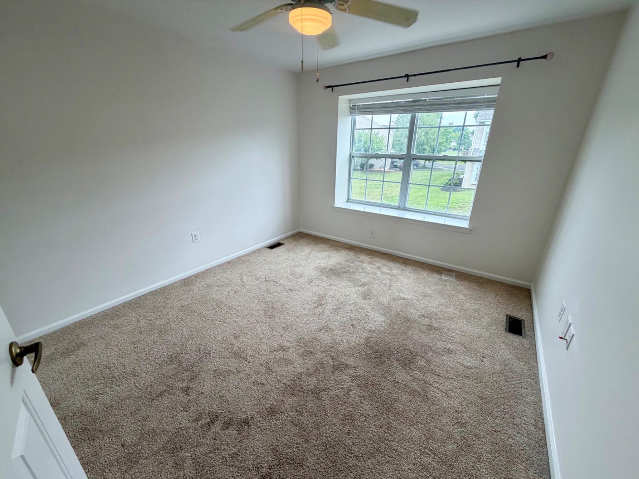 113 Broadleaf Pl Property Photo 13