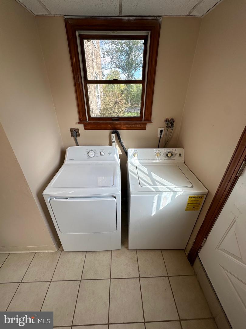 104 S Limekiln Pike Property Photo 12