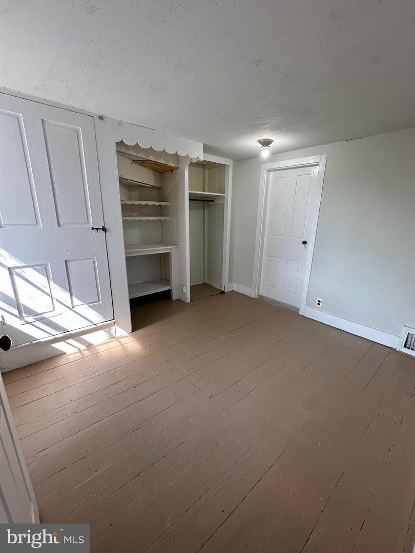 104 S Limekiln Pike Property Photo 21