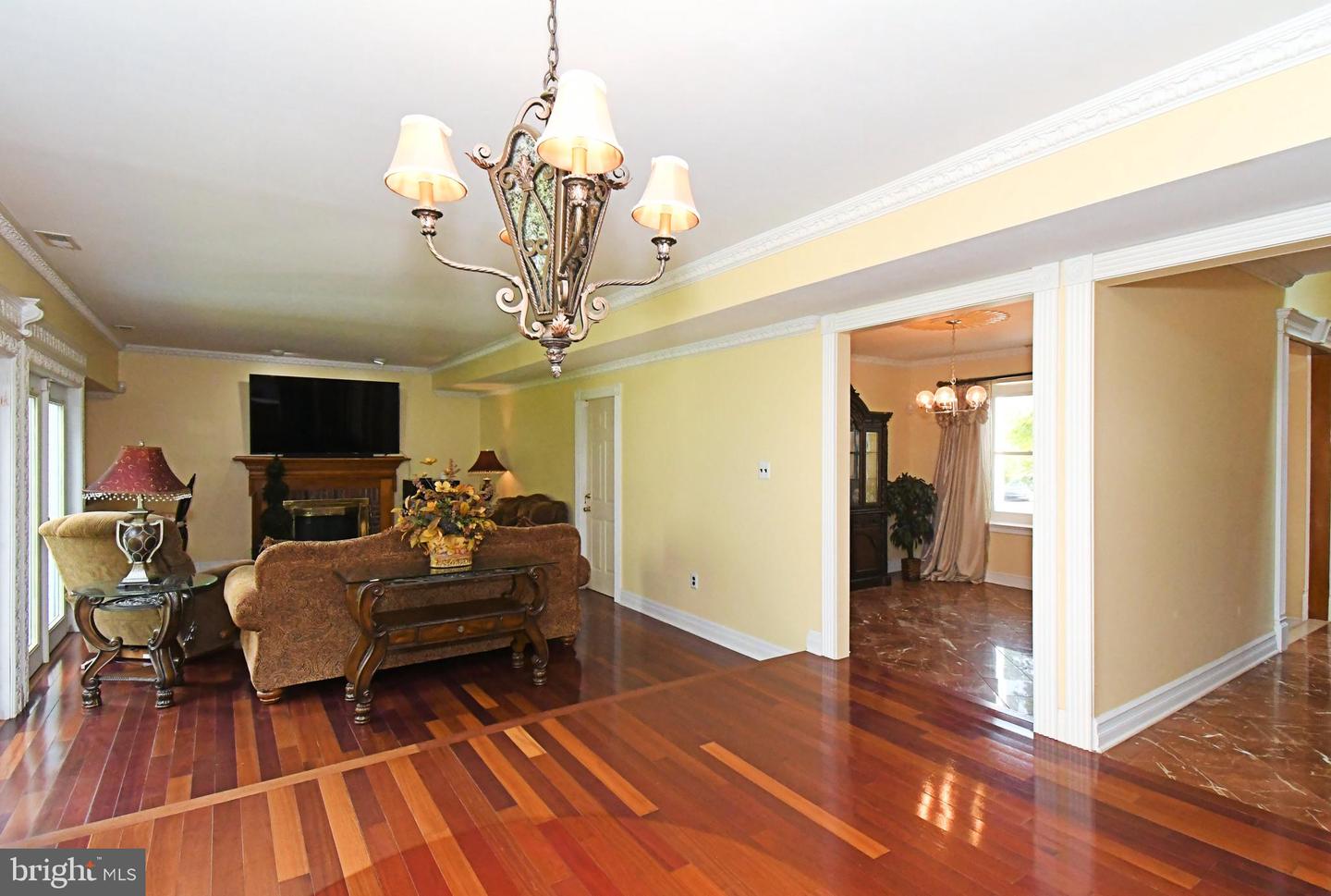 1601 Clark Dr Property Photo 17