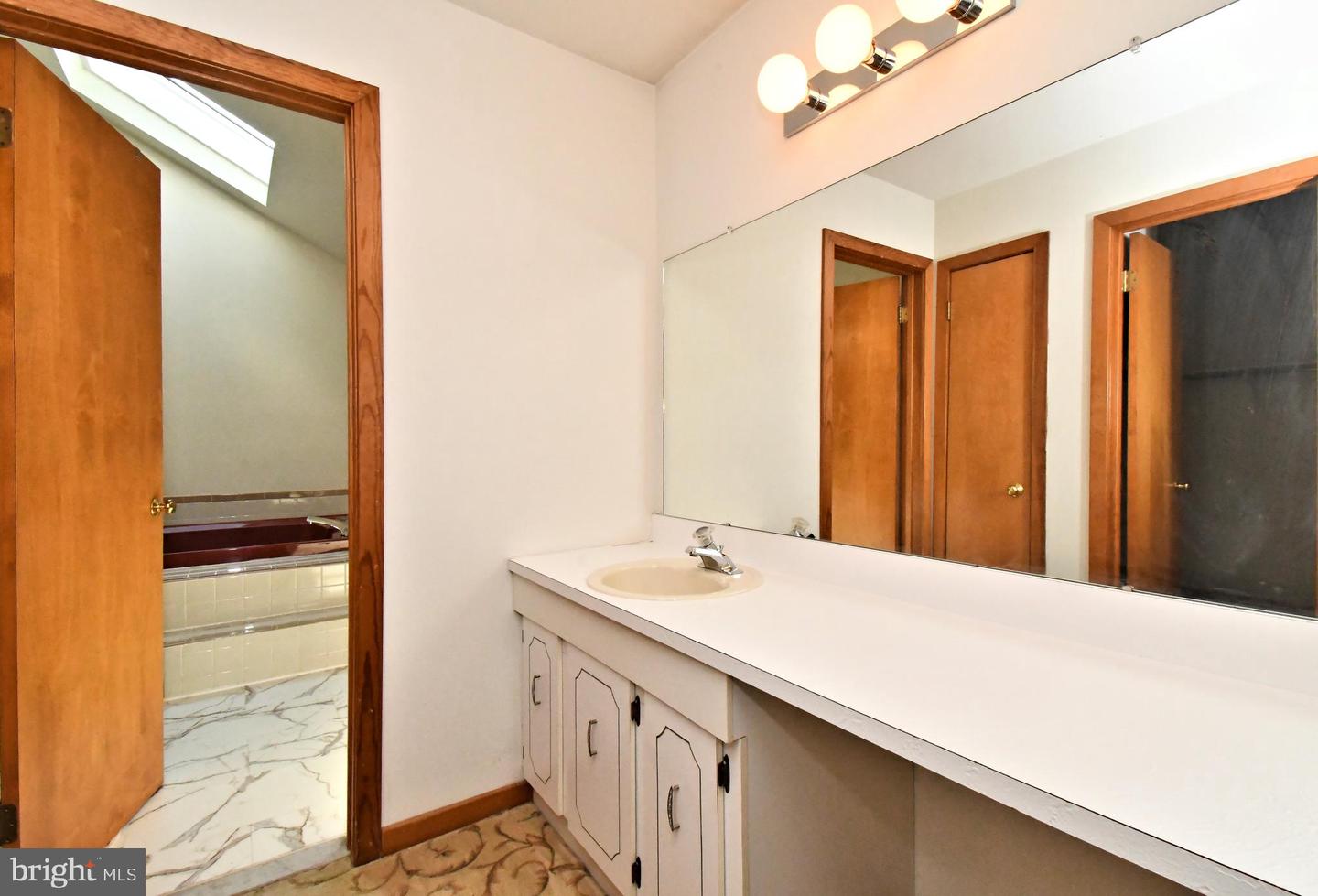 1601 Clark Dr Property Photo 30