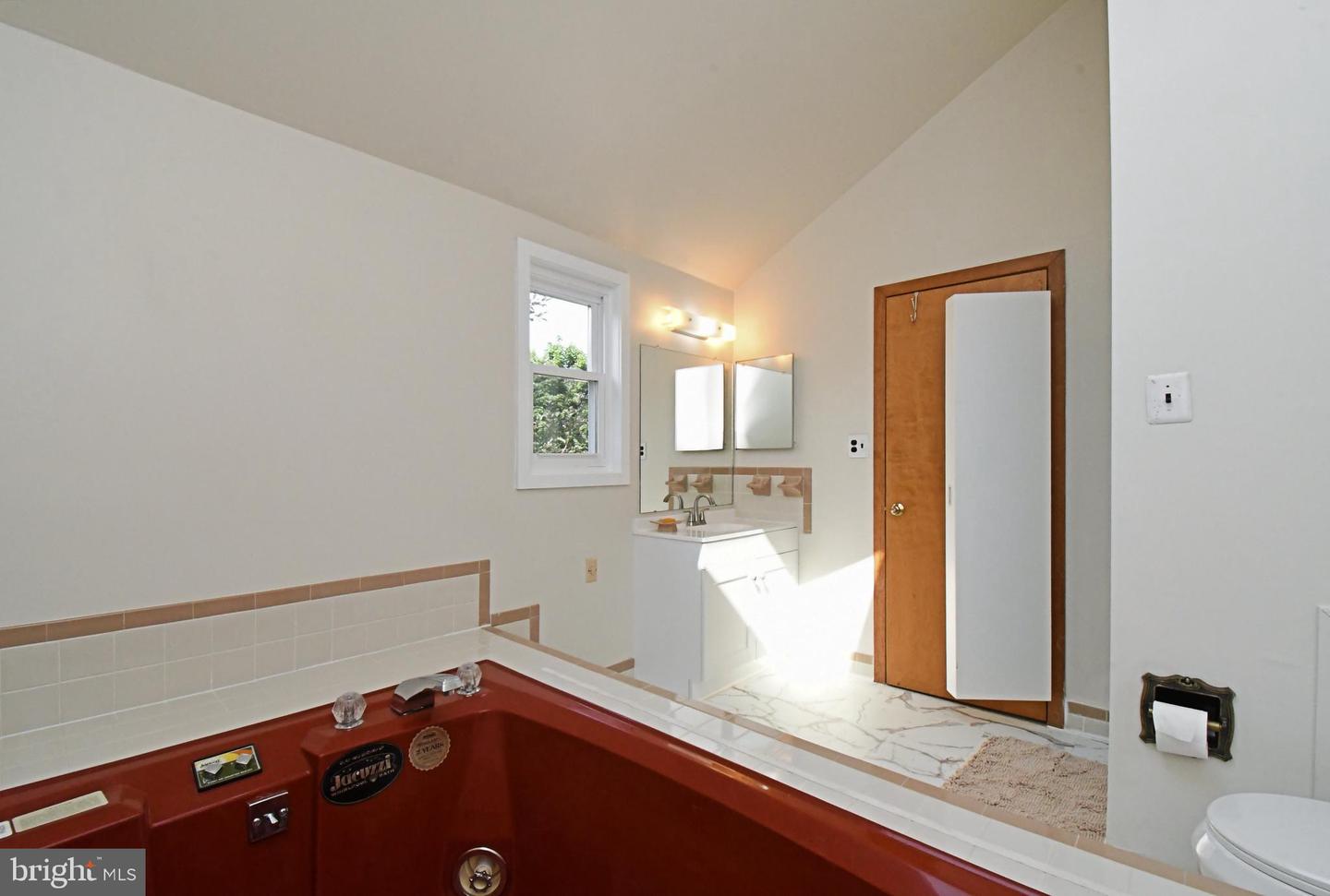 1601 Clark Dr Property Photo 33