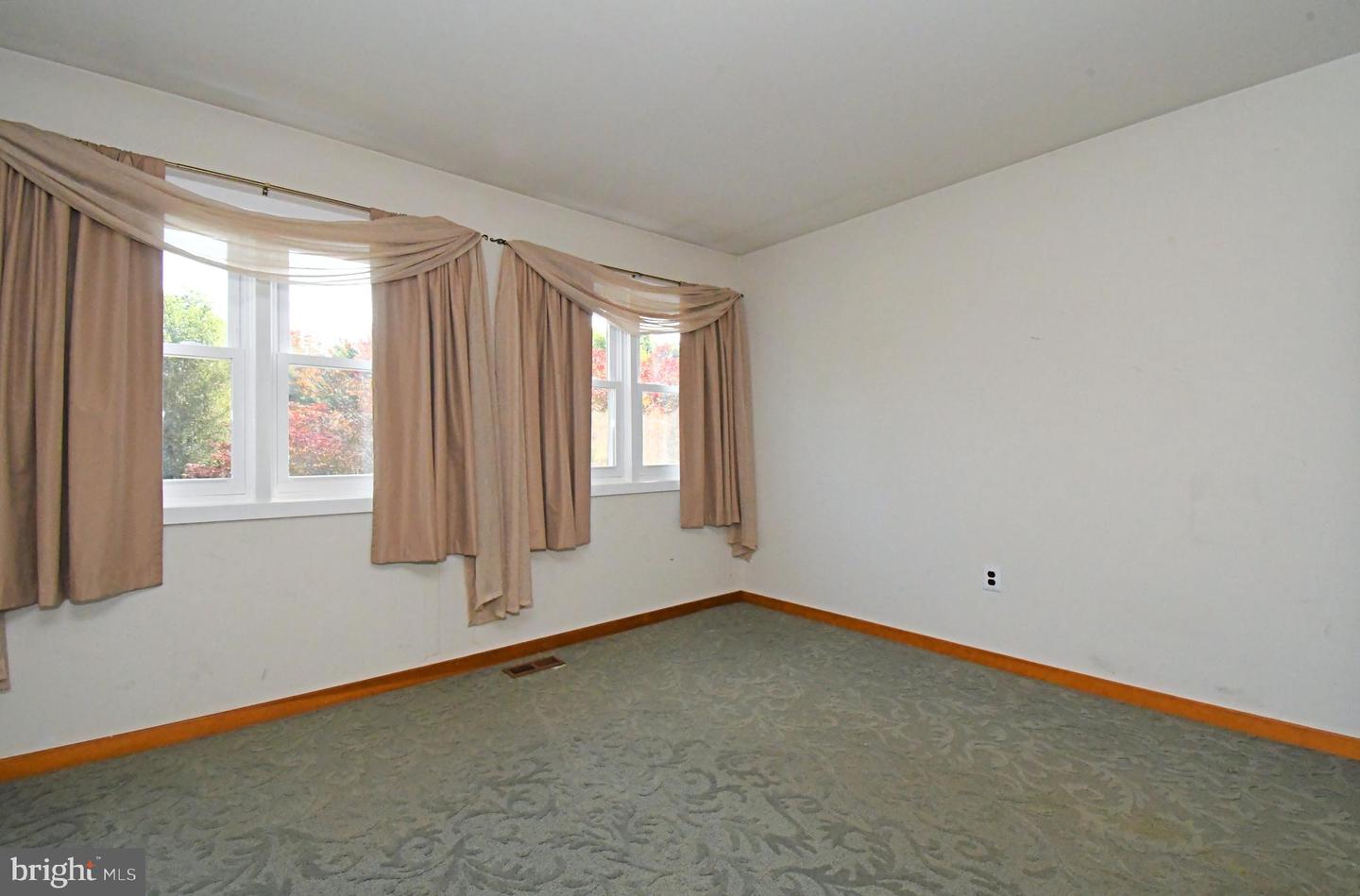 1601 Clark Dr Property Photo 36
