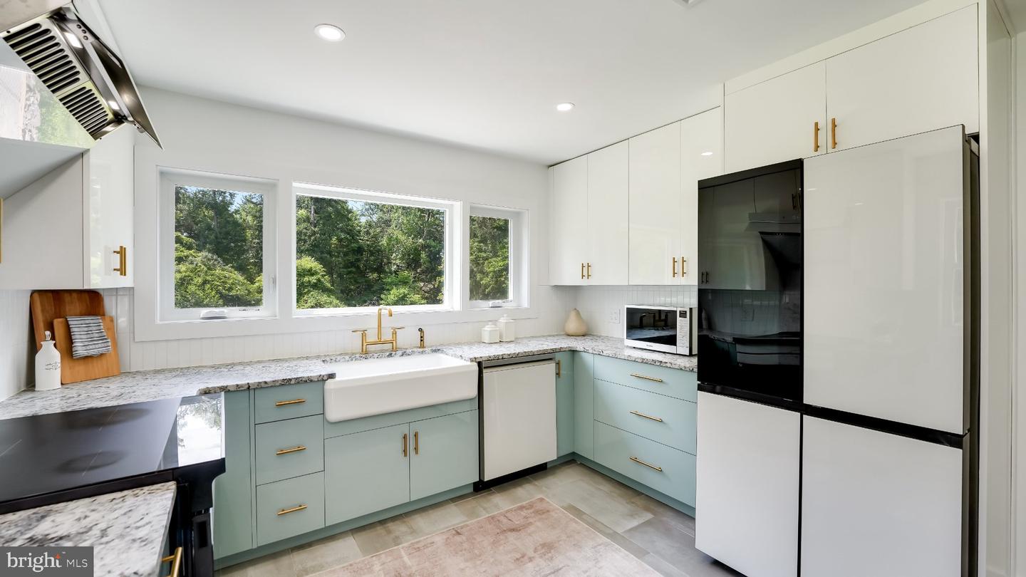 6795 Chapel Rd Property Photo 13